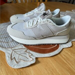 New Balance-237 Sneaker - Women's Size 8